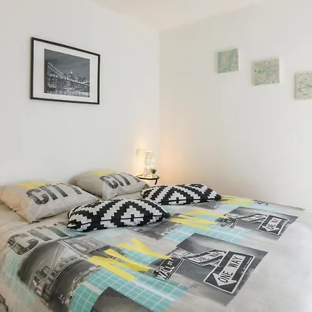 Mistretta 33 Bouddha Zen 34 Arts 44 Ny Apartmán Sainte-Maxime