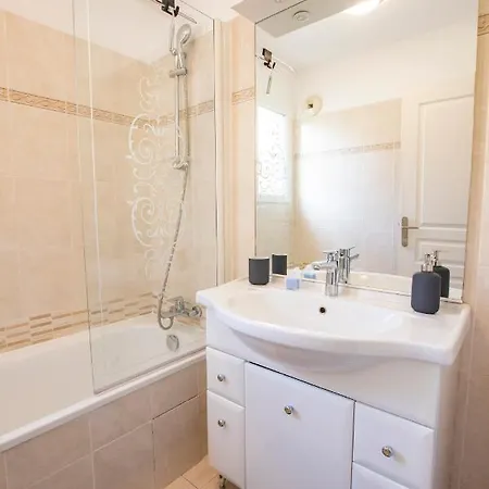 Mistretta 33 Bouddha Zen 34 Arts 44 Ny Apartmán